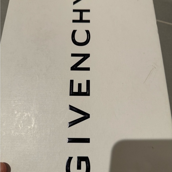 Authentic Givenchy sandals - Picture 4 of 16